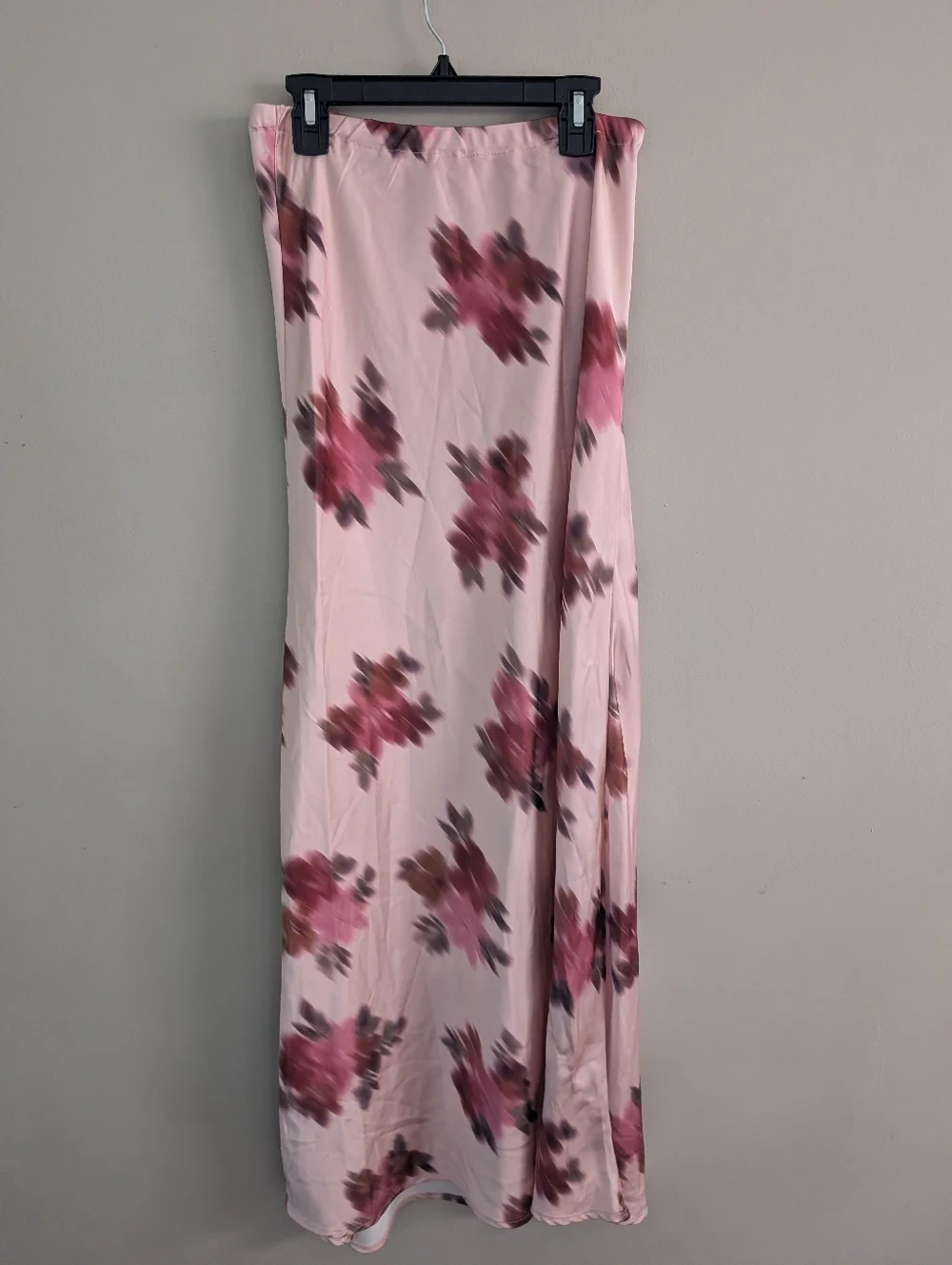WeWoreWhat Pink Blurred Floral Print Satin Maxi Skirt Size 4